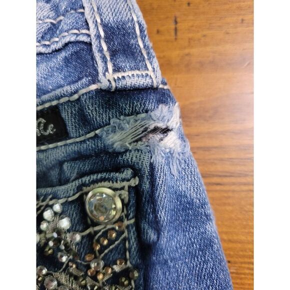 Miss Me Signature Boot Jeans - Picture 10 of 12